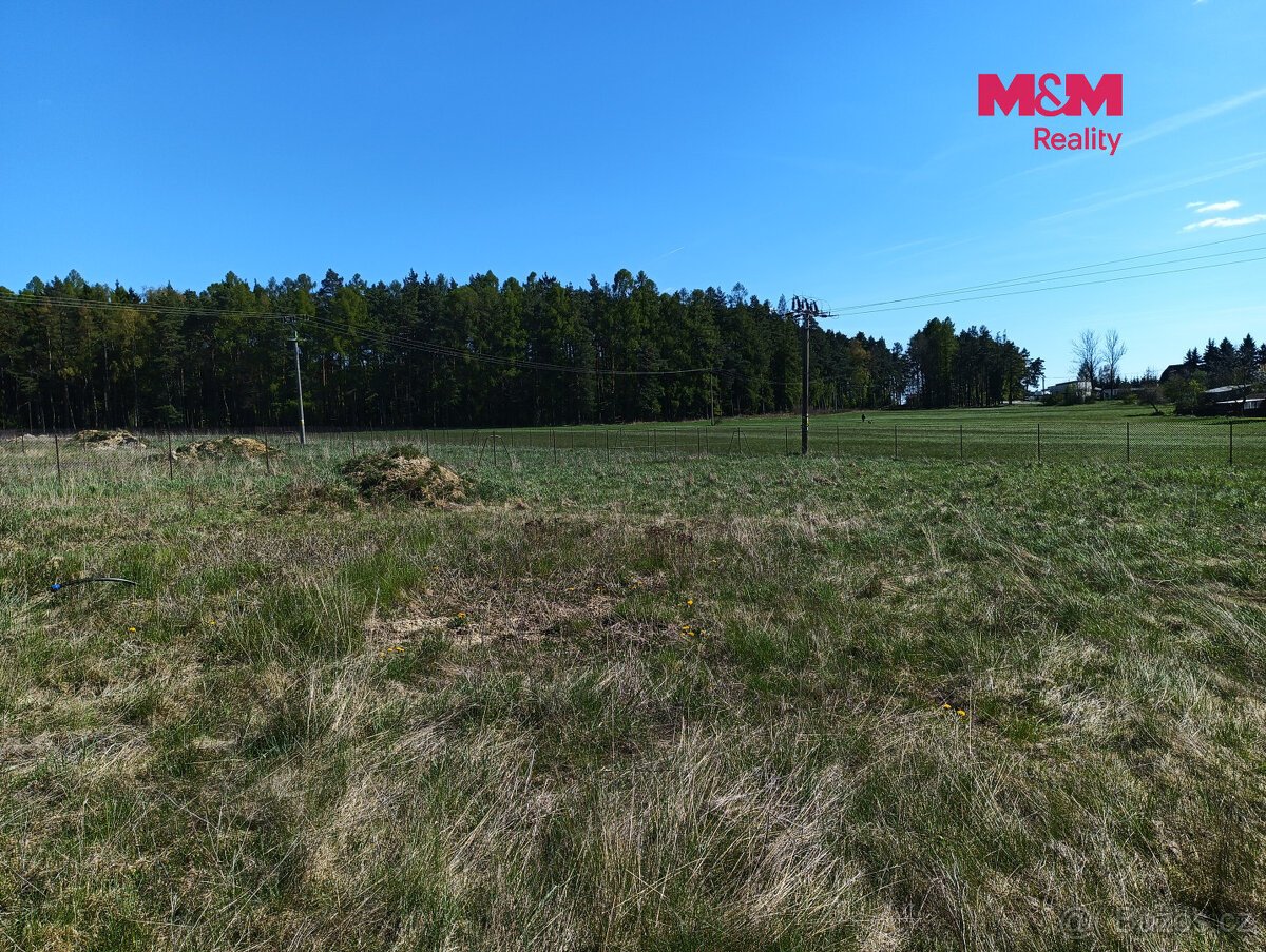 Prodej pozemku k bydlení, 16127 m², Vítězná