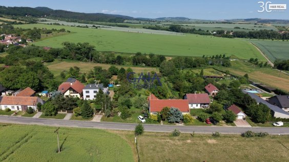 Čeložnice - Stavební pozemek Čeložnice u Kyjova - 1584m2