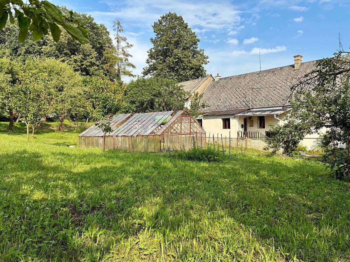 Prodej stavebního pozemku 671m