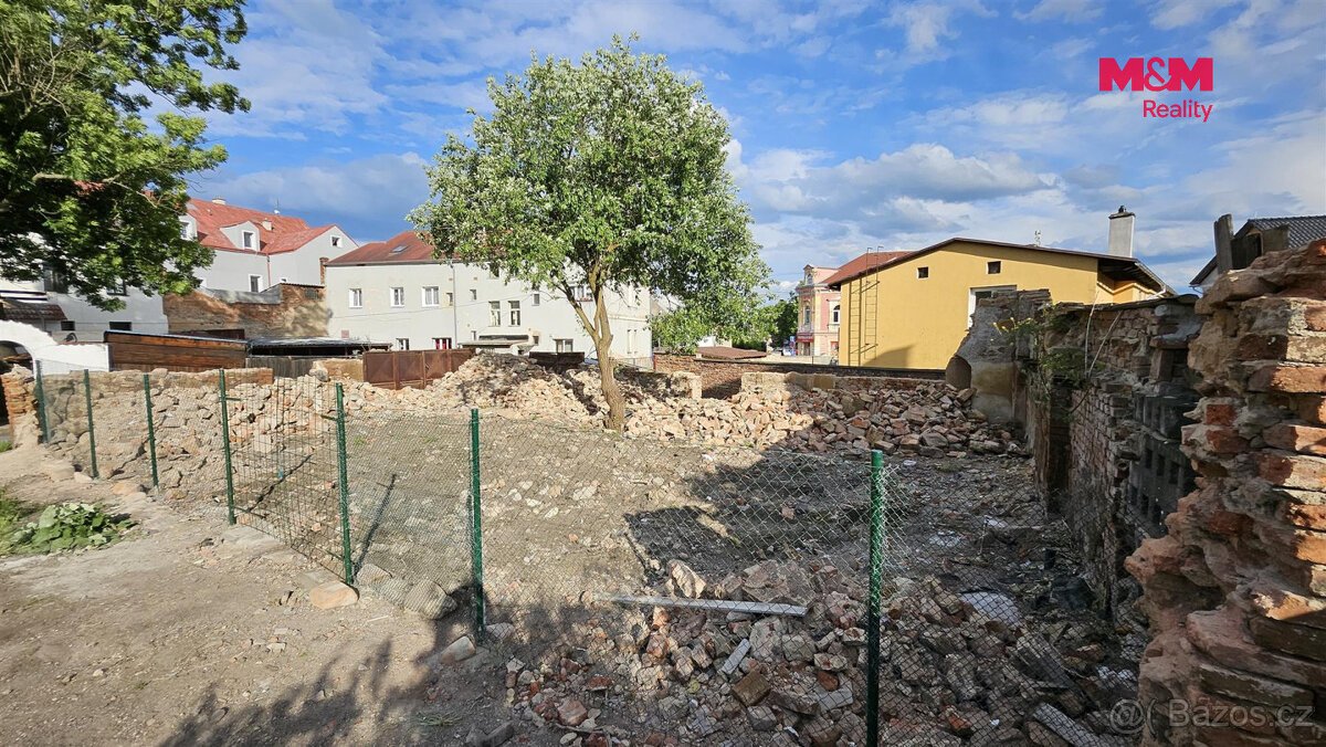 Prodej pozemku k bydlení, 248 m², Dubí, ul. Tramvajní