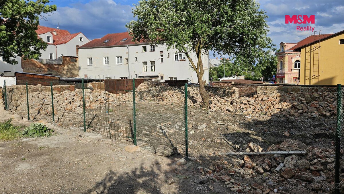 Prodej pozemku k bydlení, 248 m², Dubí, ul. Tramvajní