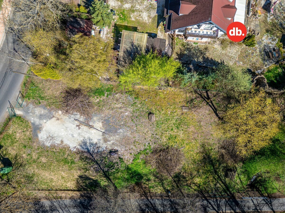 Prodej stavebního pozemku 878 m², Sadov - Bor, ev.č. 01765