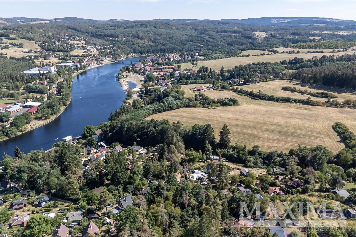 Pozemek  o ploše 1403 m2 - Kamýk nad Vltavou, Kamýk nad Vlta