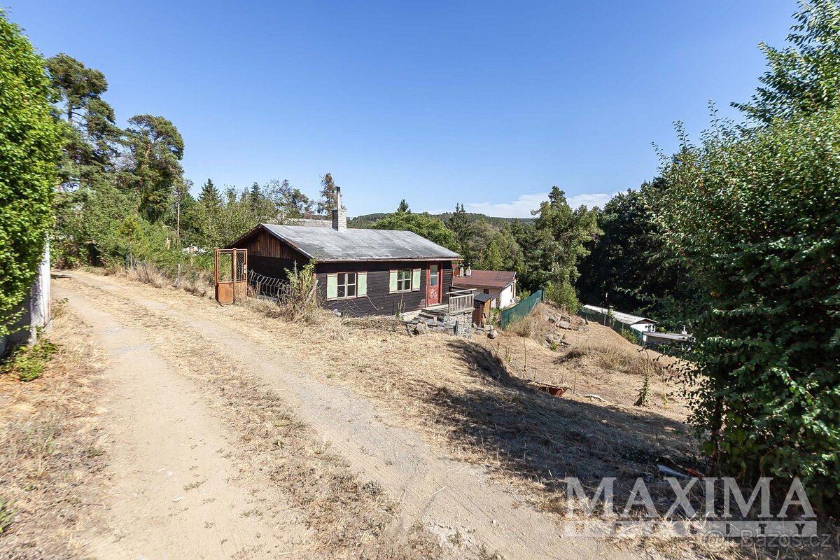 Pozemek  o ploše 1403 m2 - Kamýk nad Vltavou, Kamýk nad Vlta
