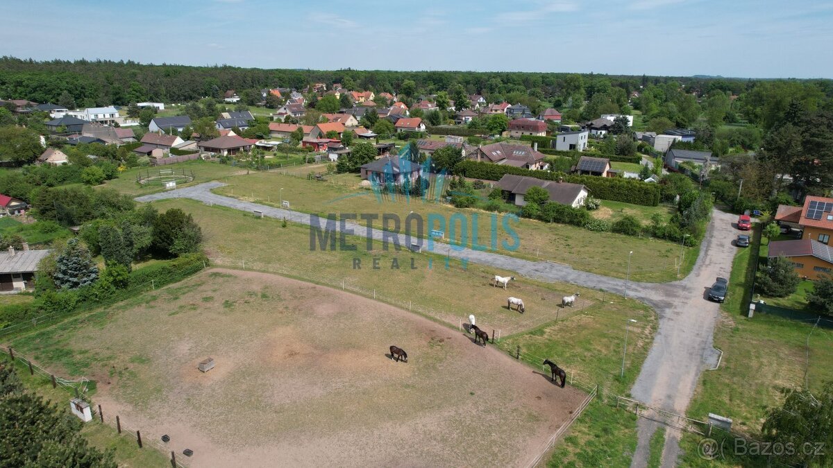 Stavební pozemek v klidné části obce Nový Vestec – ideální m