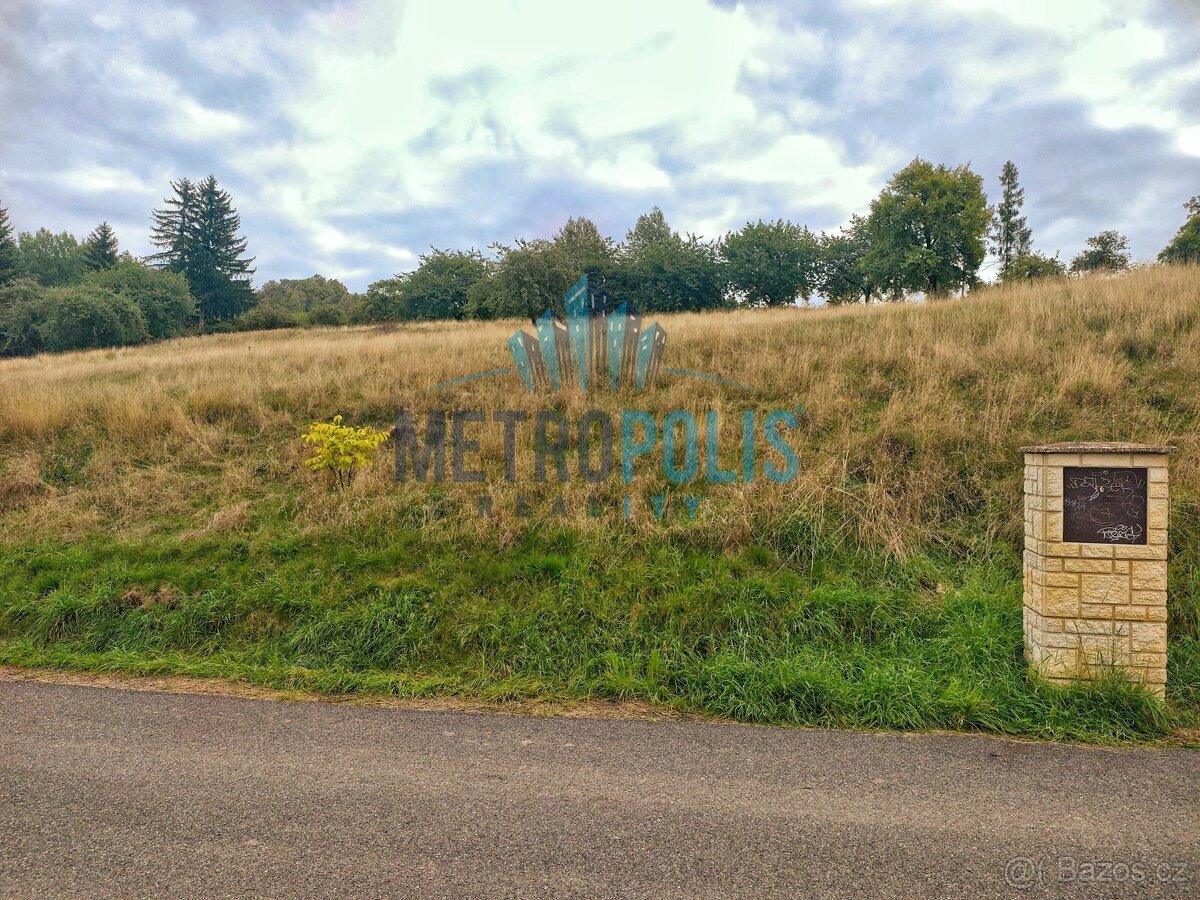 Výjimečná příležitost – rozlehlý stavební pozemek 2673 m² v
