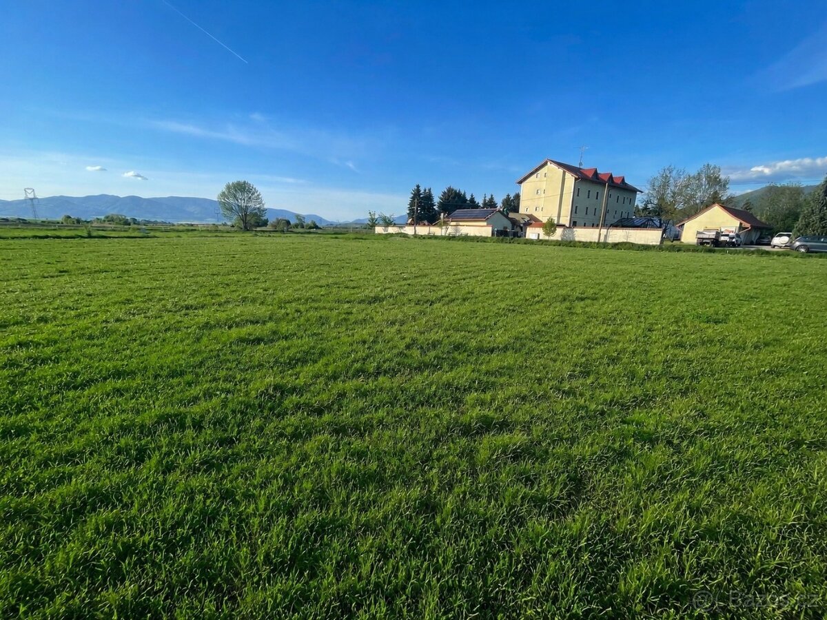 BLATNICA – stavebný pozemok 922 m² pri prístupovej ceste