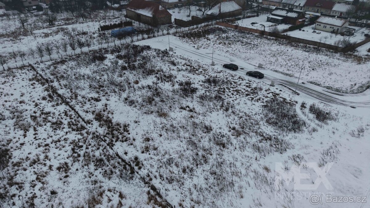 Prodej stavebního pozemku 817 m2 v obci Rožďalovice