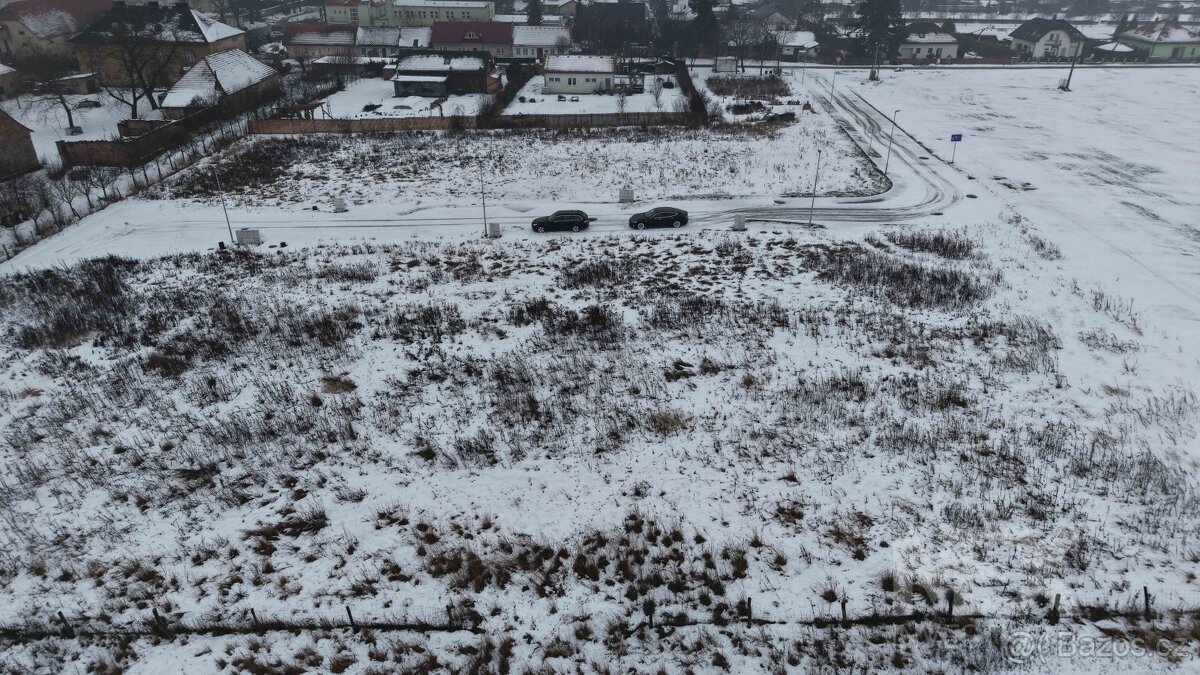 Prodej stavebního pozemku 817 m2 v obci Rožďalovice