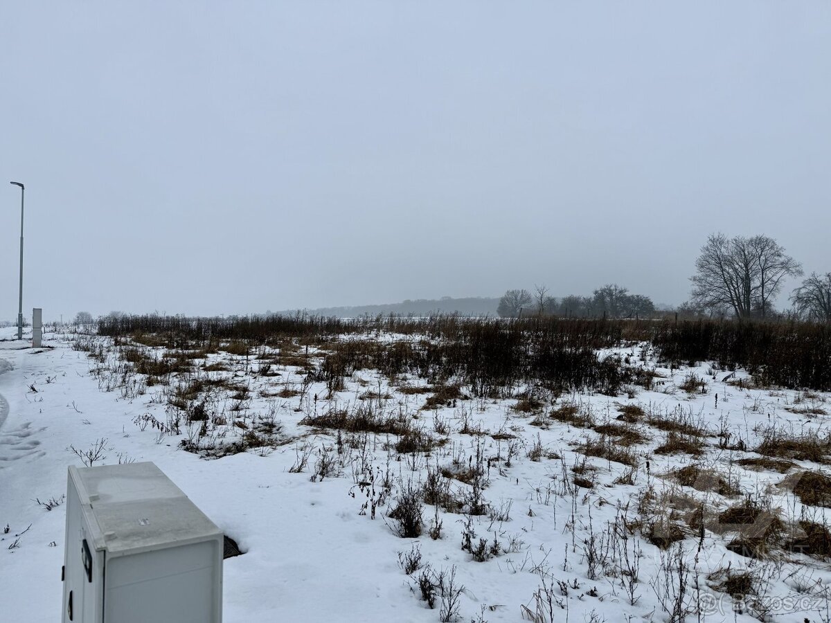 Prodej stavebního pozemku 817 m2 v obci Rožďalovice