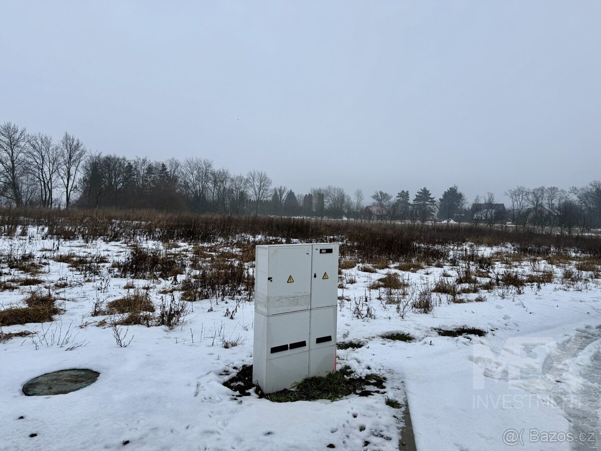Prodej stavebního pozemku 817 m2 v obci Rožďalovice