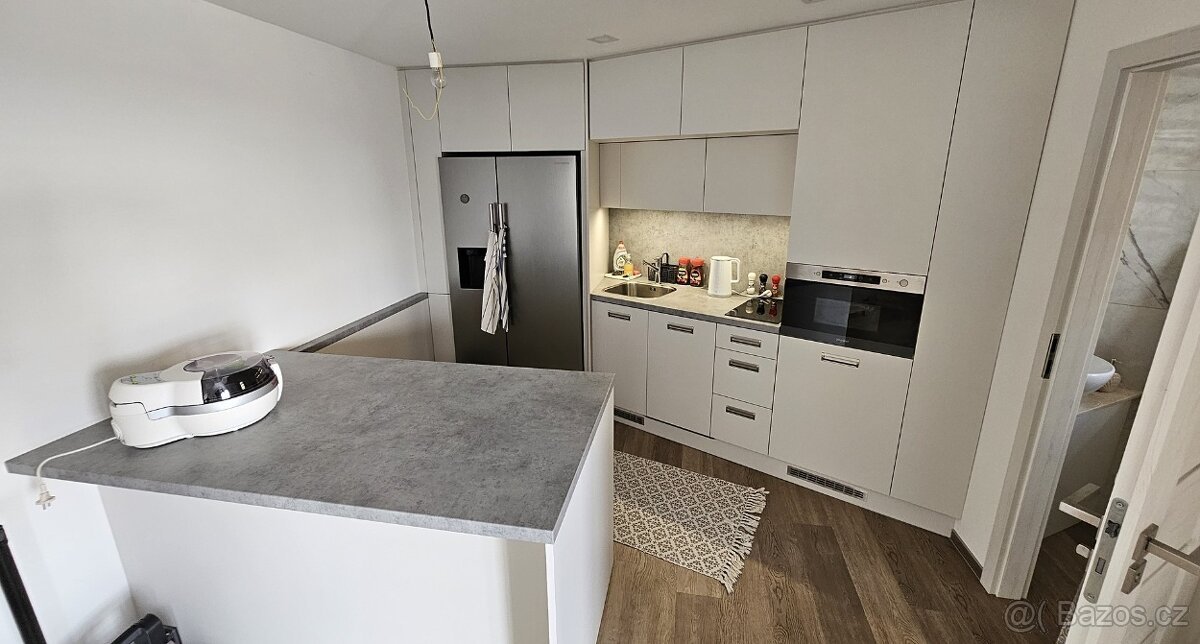 Stavební pozemek s RD na Kamhajku, Kolín