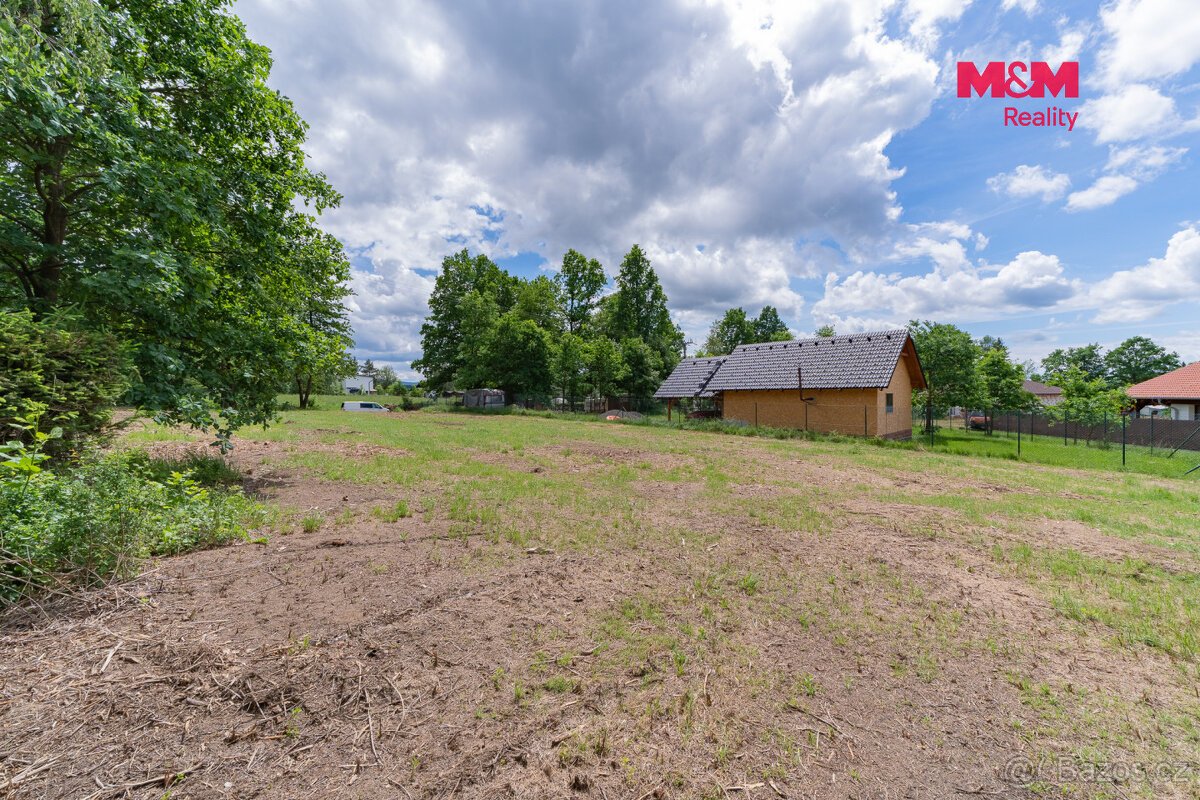 Prodej pozemku k bydlení, 2207 m², Okrouhlá