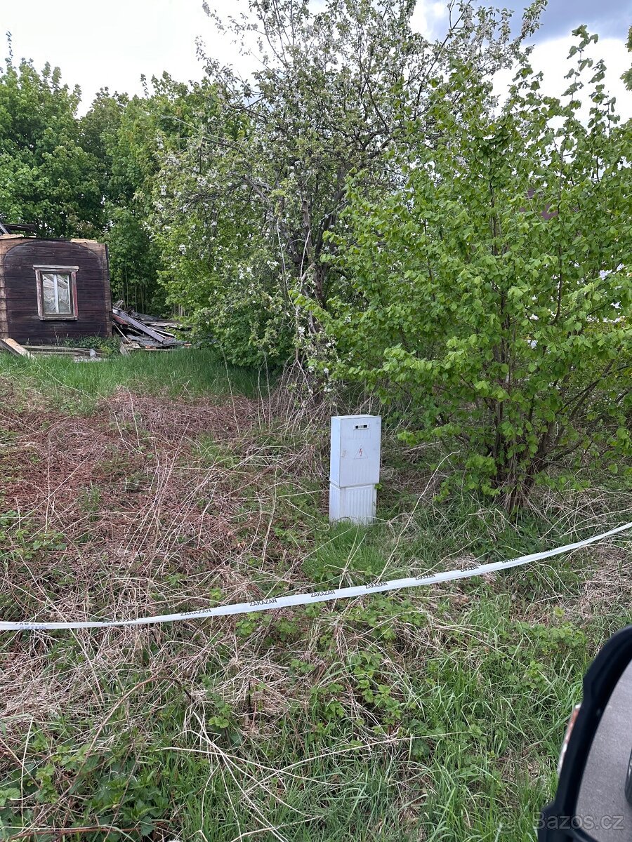 Pozemek- na dům 649m Šluknov-Království