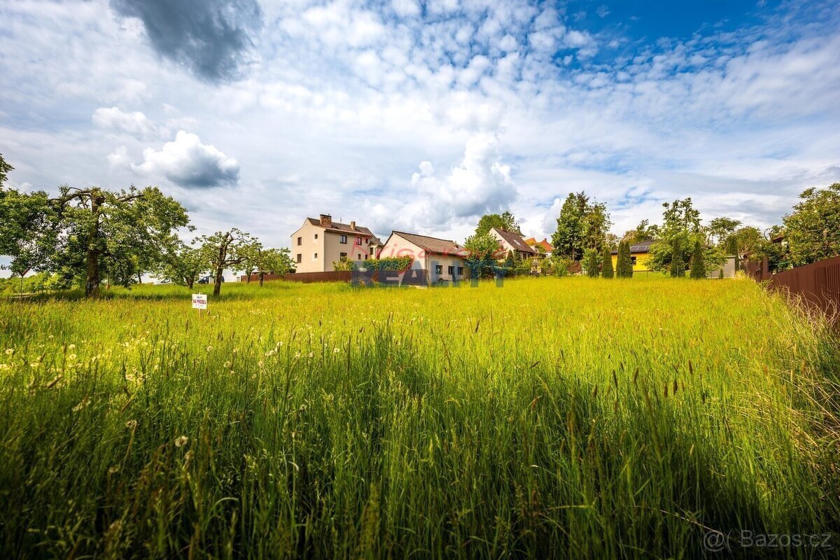 Prodej stavebního pozemku 860m2 Kostelec nad Vltavou