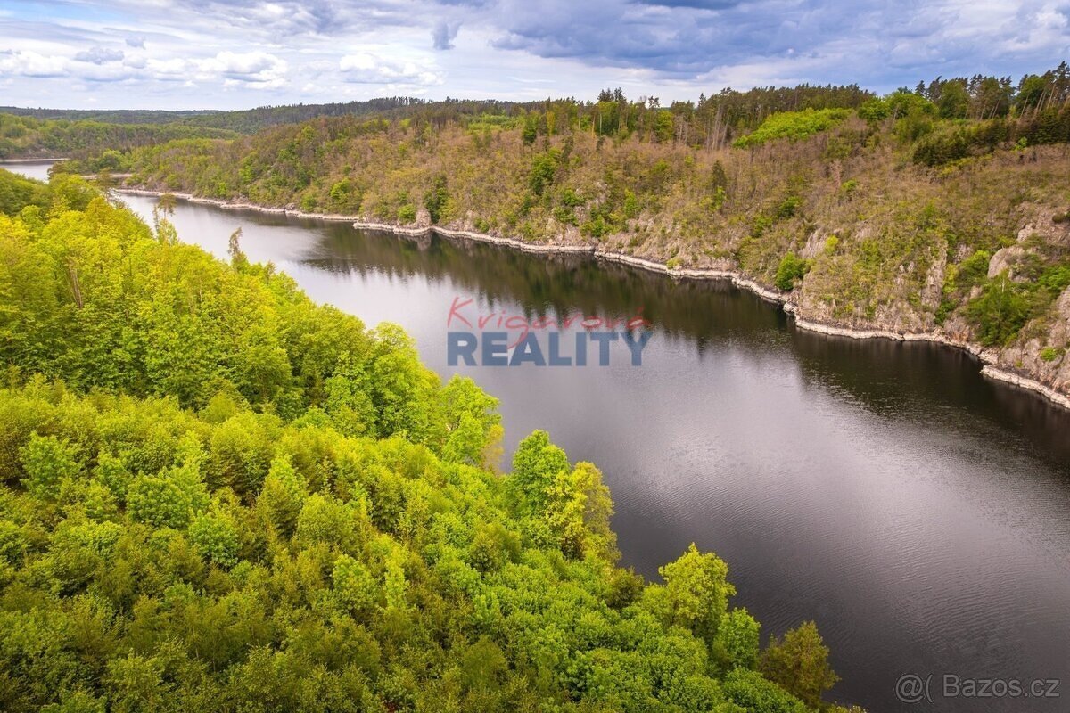 Prodej stavebního pozemku 860m2 Kostelec nad Vltavou