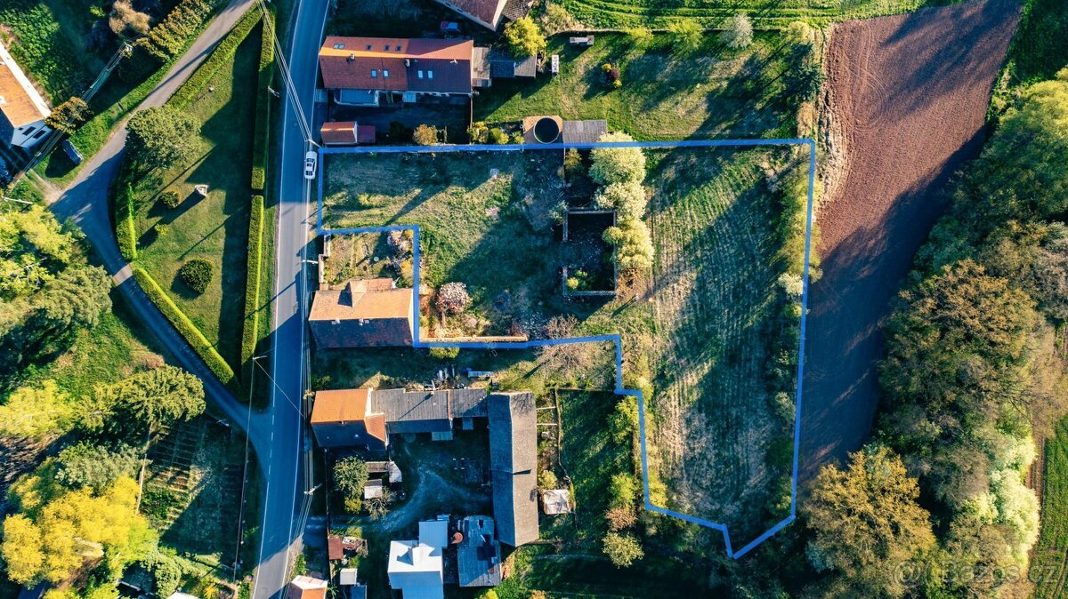 Svojetín, prodej stavebního pozemku 3831 m2