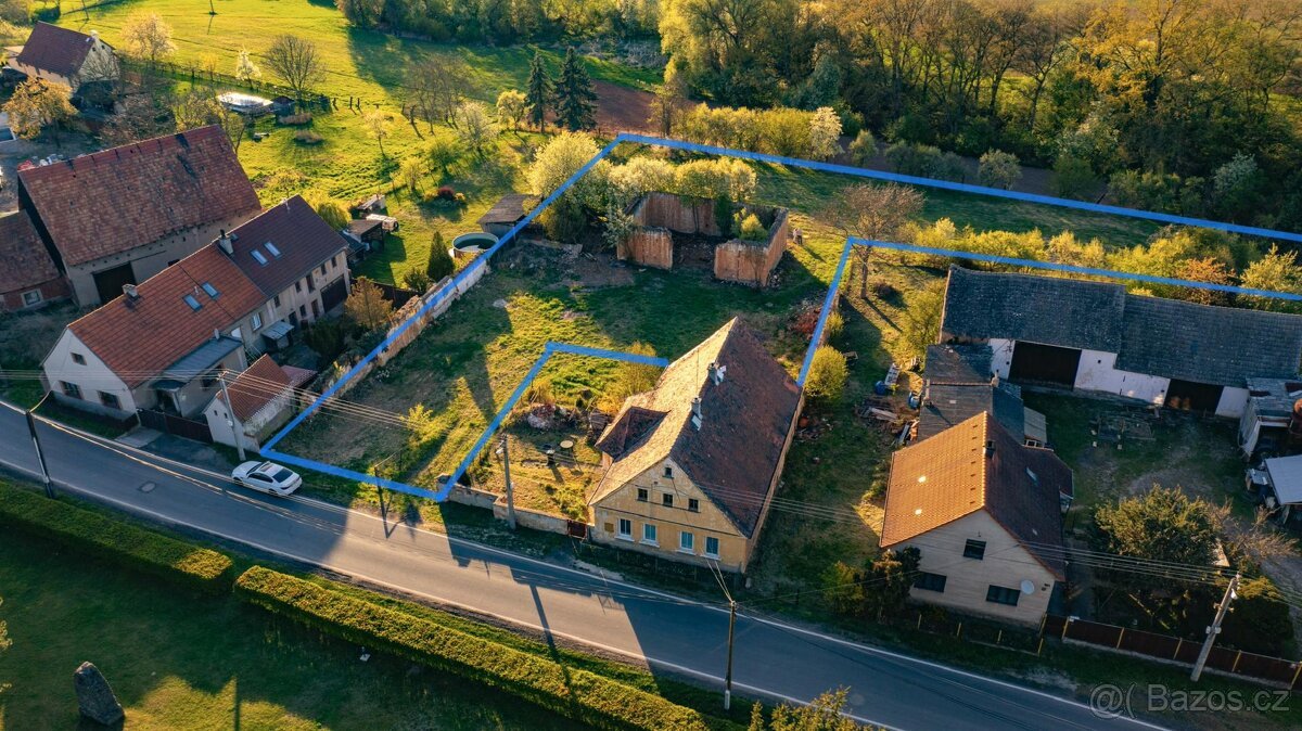 Svojetín, prodej stavebního pozemku 3831 m2