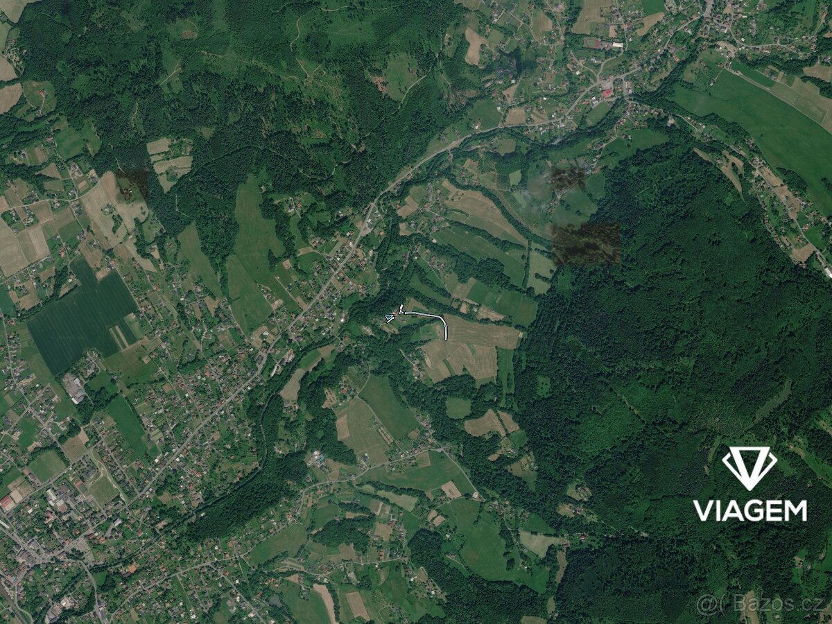 Zahrada 1 962 m², Podíl 50 % o výměře 346 m²