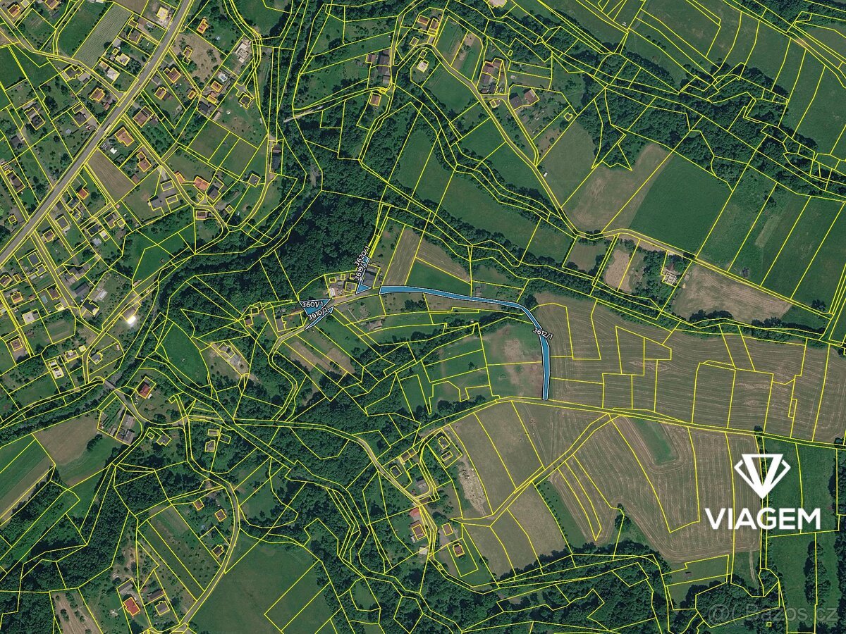 Zahrada 1 962 m², Podíl 50 % o výměře 346 m²