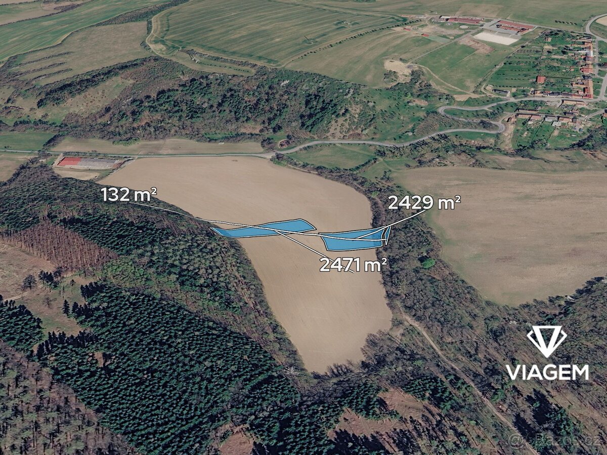 Pole 5 032 m², Podíl 38 % o výměře 1 887 m²