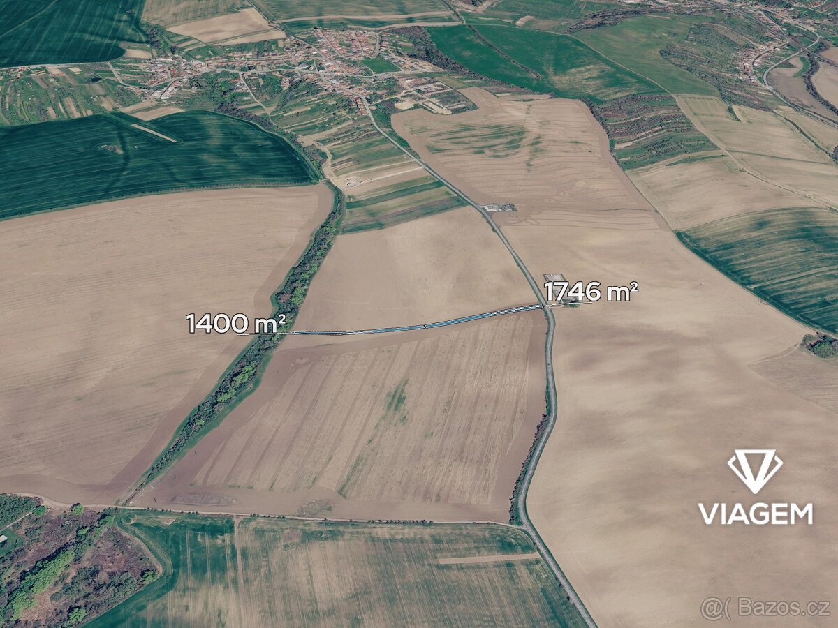 Pole 3 146 m², Podíl 33 % o výměře 1 049 m²