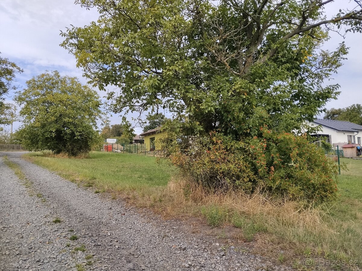 Prodám stavební pozemek 886 m2, okr. Opava