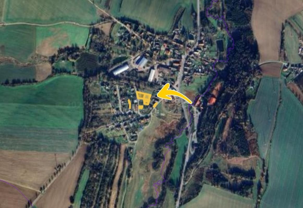 Prodej podílu 3/20 stavebního pozemku 345 m², Vílanec