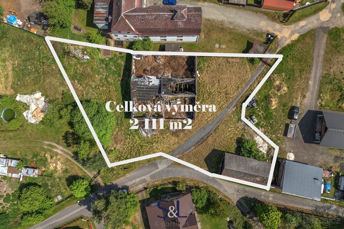 Prodej stavebního pozemku 2 111 m², Jestřebí - možnost výsta
