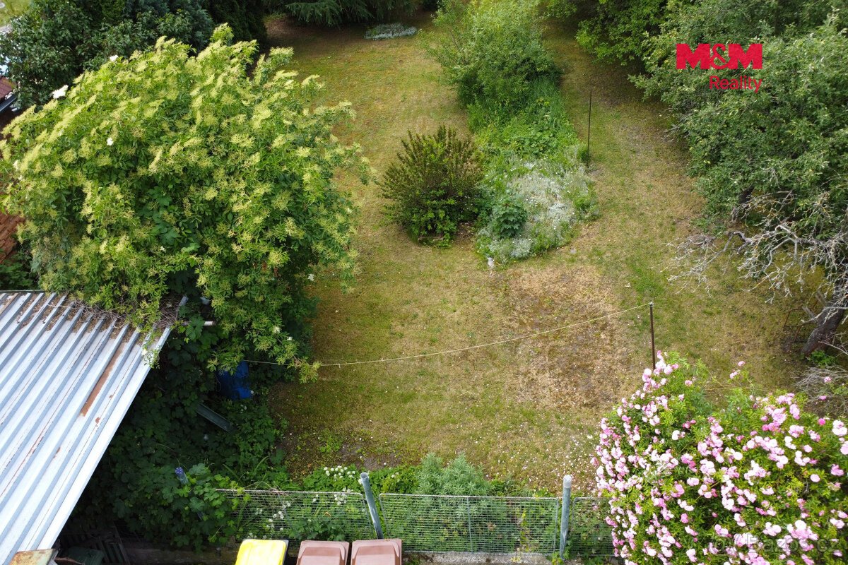 Prodej pozemku k bydlení, 831 m², Nové Dvory