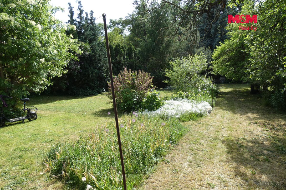Prodej pozemku k bydlení, 831 m², Nové Dvory