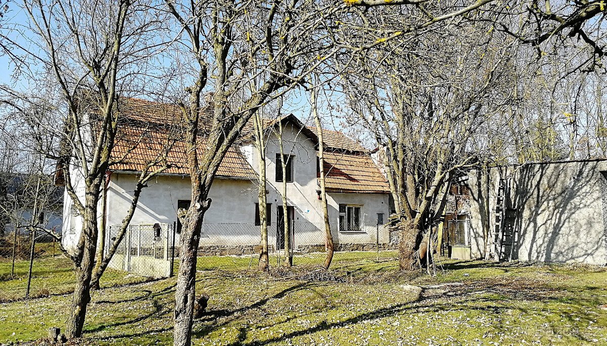 Kujavy - stavební parcela 3700 m2