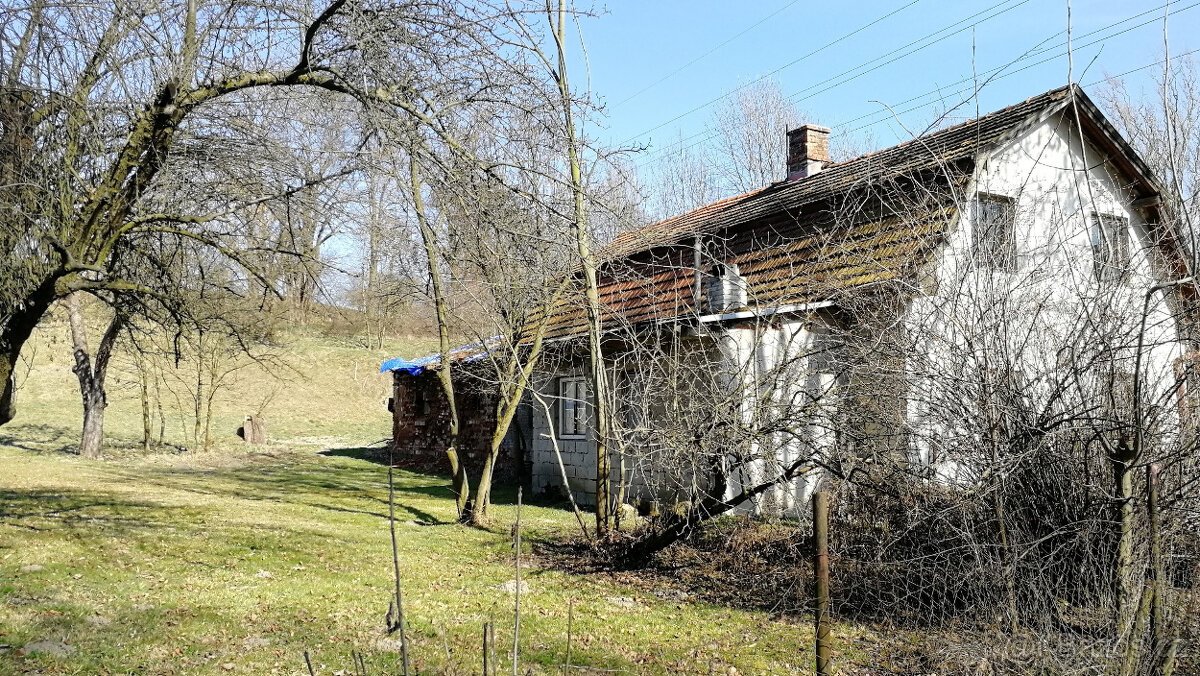 Kujavy - stavební parcela 3700 m2