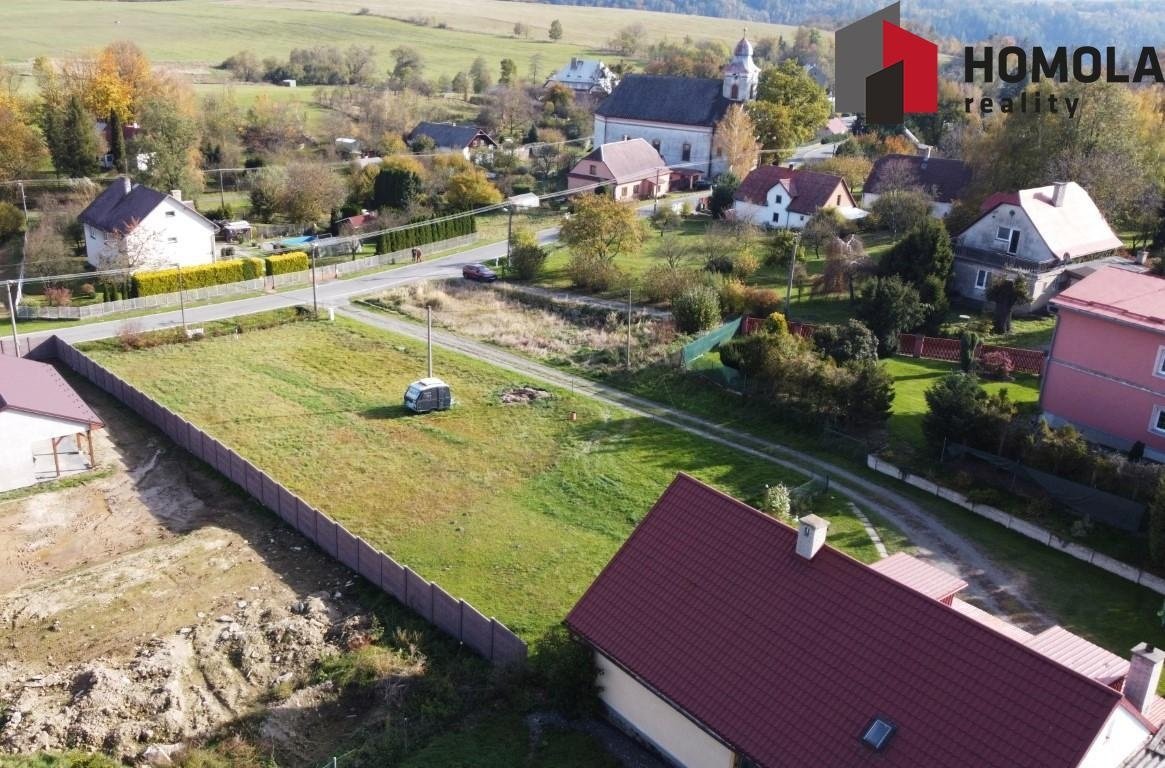 Stavební parcela 1311 m2 v Kružberku