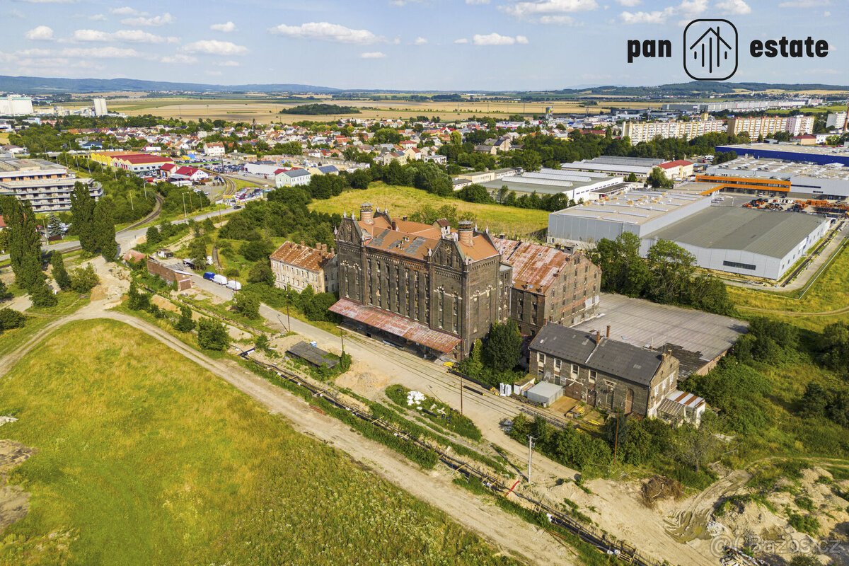 Rozsáhlý průmyslový areál v Olomouci - komerční pozemek
