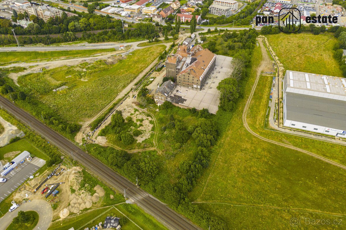 Rozsáhlý průmyslový areál v Olomouci - komerční pozemek