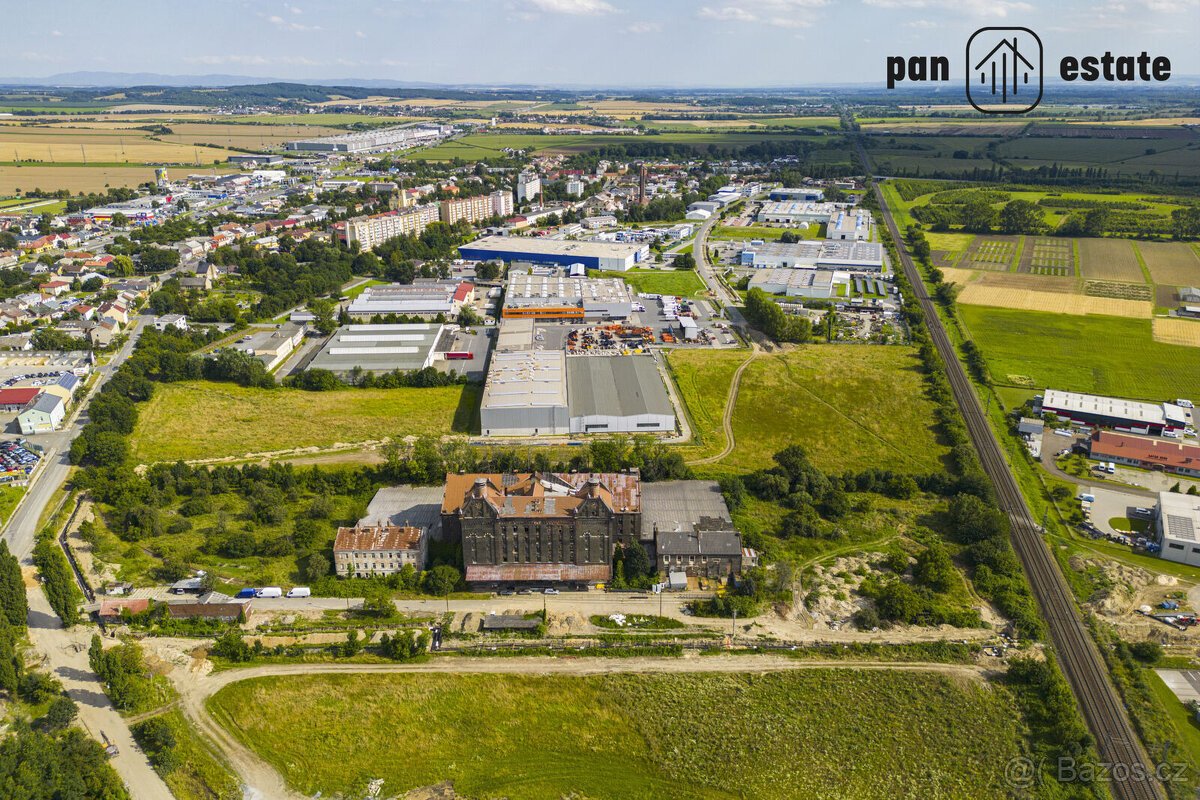 Rozsáhlý průmyslový areál v Olomouci - komerční pozemek