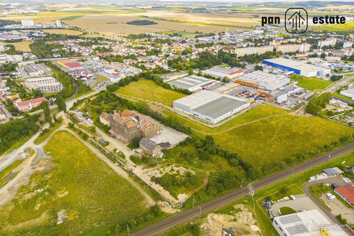 Rozsáhlý průmyslový areál v Olomouci - komerční pozemek