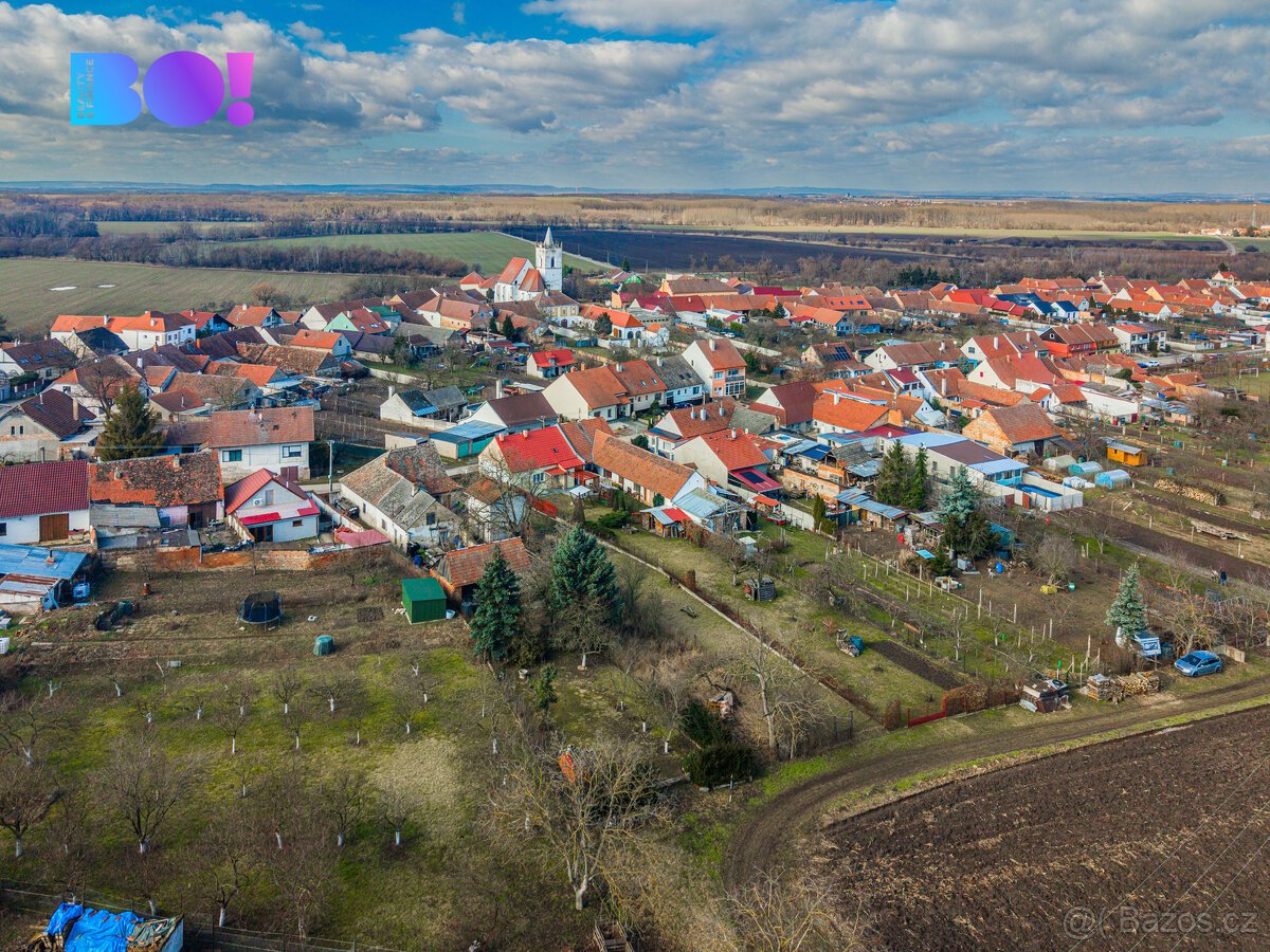 Prodej stavebního pozemku 521 m², ul. Zadní, Pouzdřany, okre