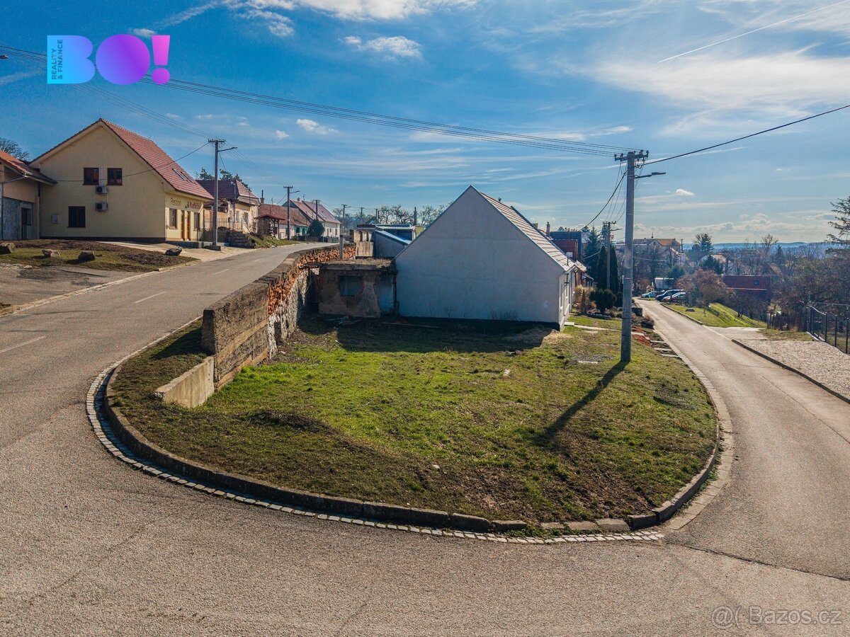 Prodej stavebního pozemku 187 m², ul. Sklepní, Pouzdřany , o