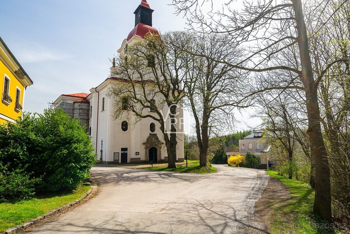 Prodej pozemku o výměře 1003 m2 určeného k výstavbě v obci Ž