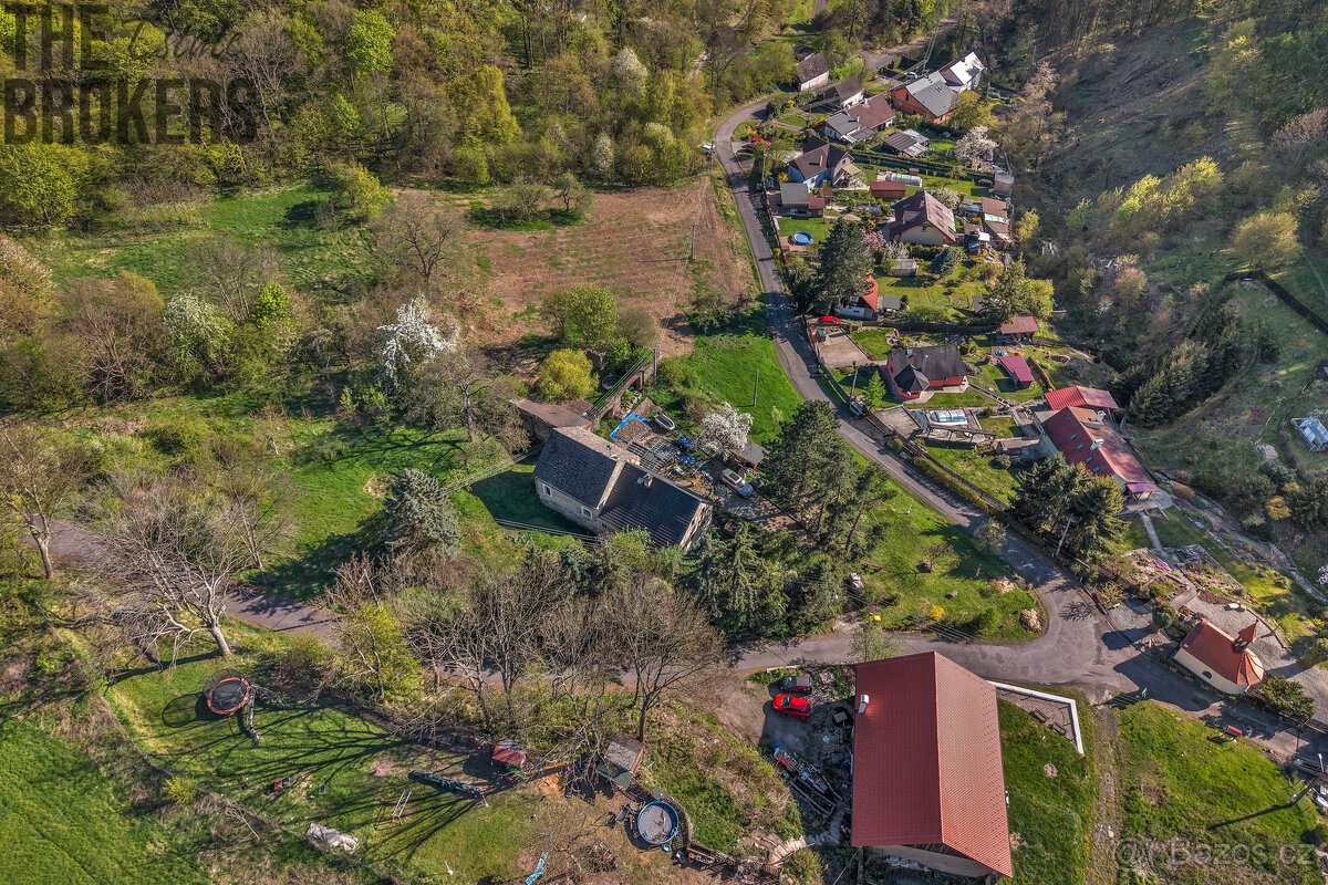 Prodej pozemku k bydlení, 1436 m2, Chuderovec