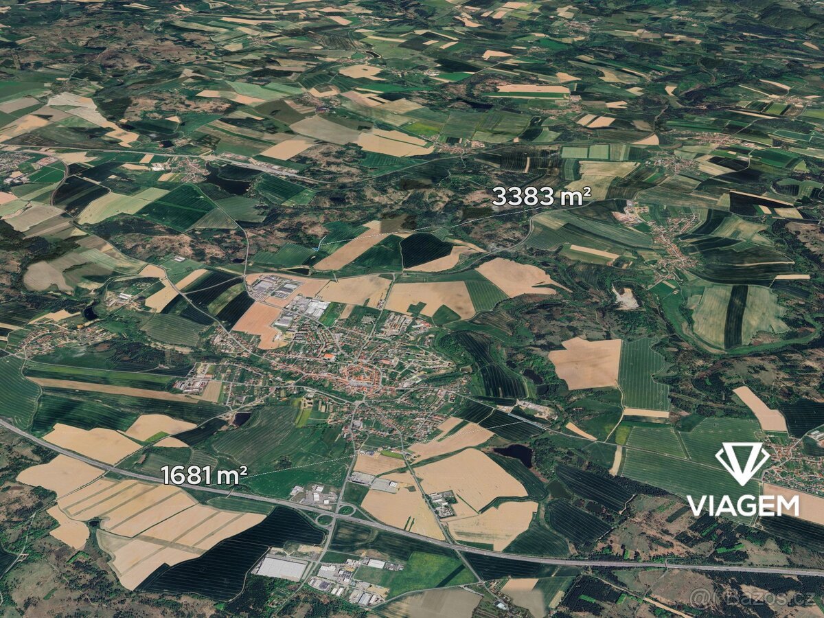Pole 2 604 m²