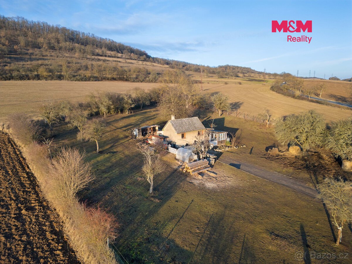 Prodej pozemku k bydlení, 7980 m², Hlásná Třebaň