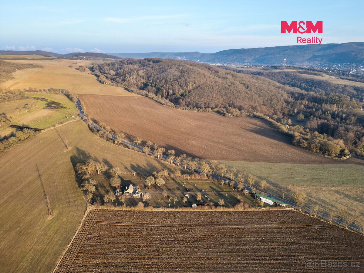 Prodej pozemku k bydlení, 7980 m², Hlásná Třebaň