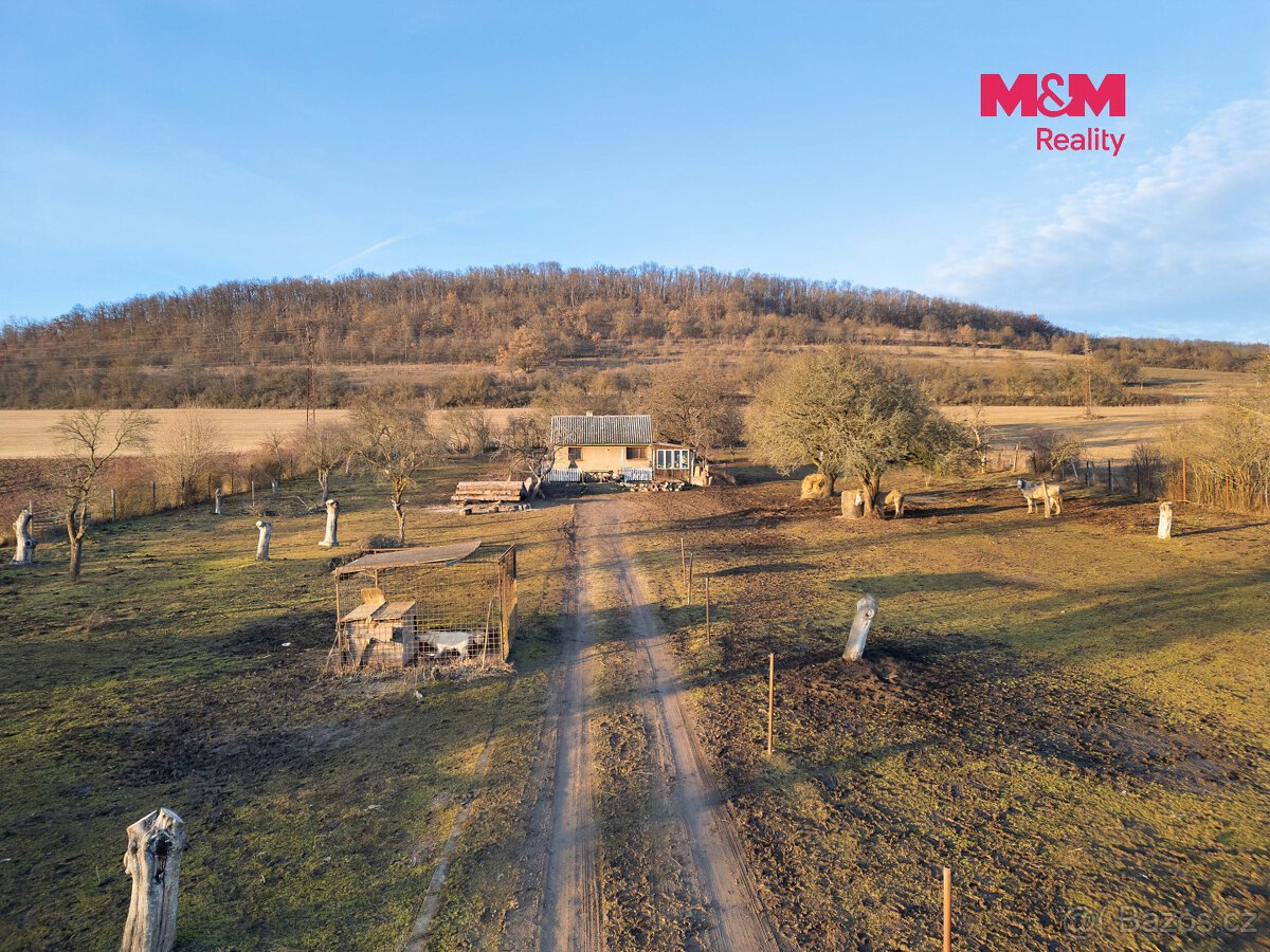 Prodej pozemku k bydlení, 7980 m², Hlásná Třebaň