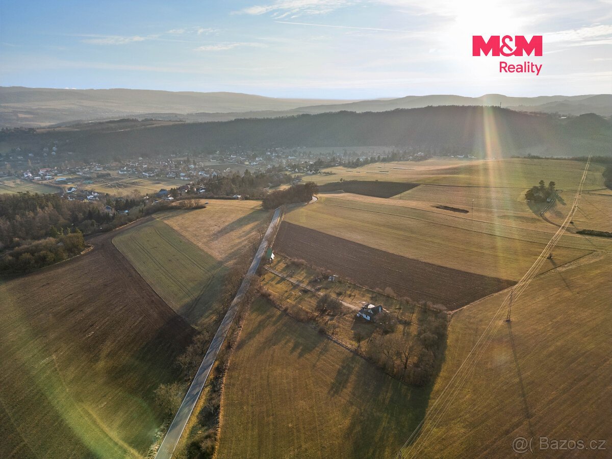 Prodej pozemku k bydlení, 7980 m², Hlásná Třebaň