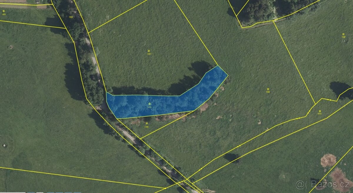 Prodej specifického pozemku 2.722 m², Hořice - Mýto