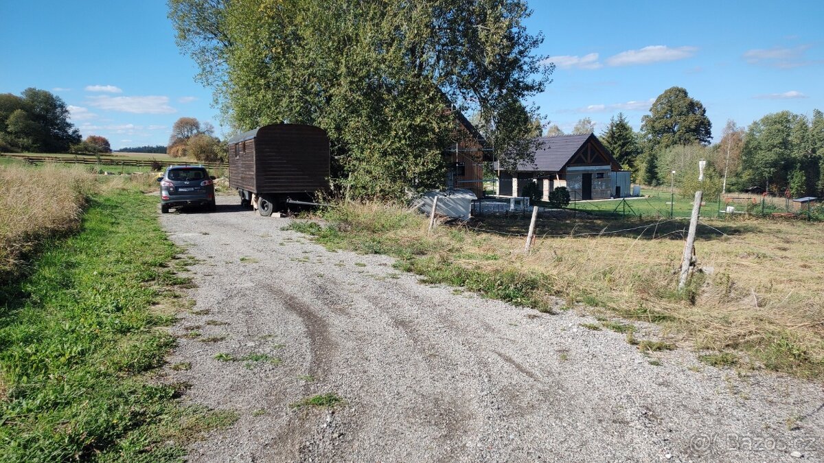 Stavební pozemek v klidné části obce Světlík nedaleko Lipna