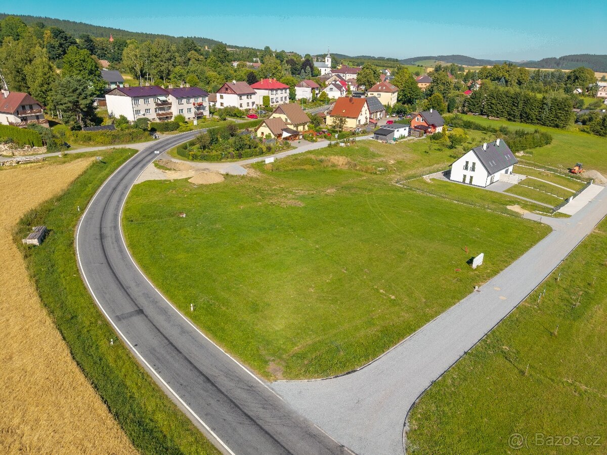 Stavební parcela - pozemek 940 m² Sněžné, Vysočina